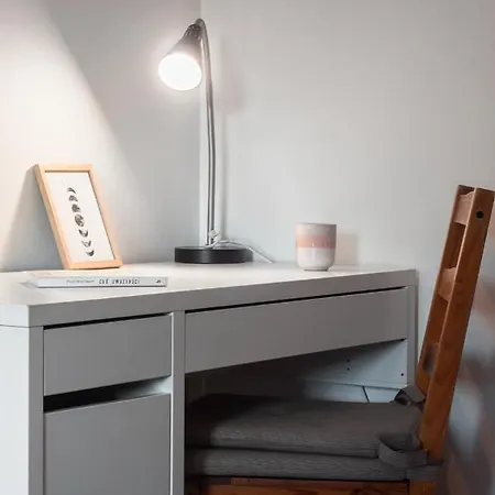 Urocze Mieszkanie Z Ogrodkiem I Bezplatny Parking * ורוצלב