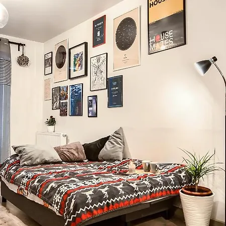 Apartamento Urocze Mieszkanie Z Ogrodkiem I Bezplatny Parking