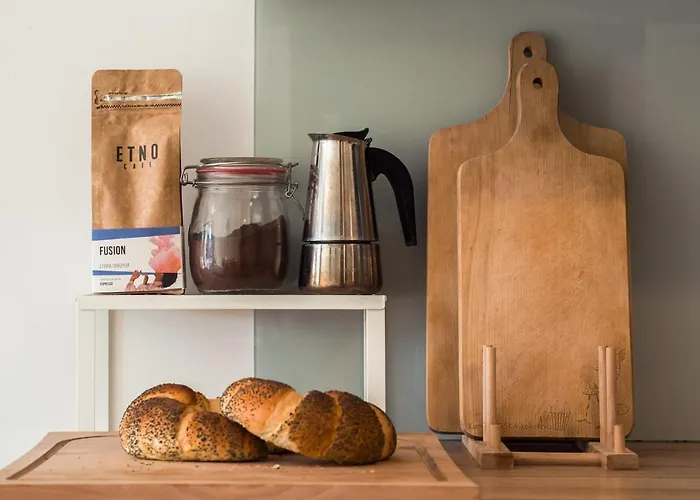 Διαμέρισμα Urocze Mieszkanie Z Ogrodkiem I Bezplatny Parking Βρότσλαβ